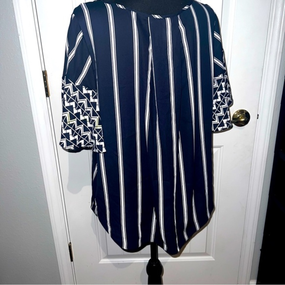 Stylus Large - Dress Top Blouse - 100% Polyester